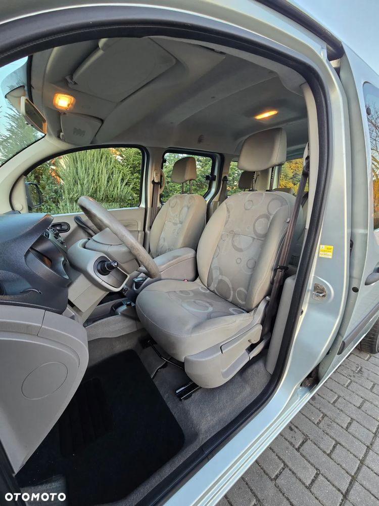 Renault Kangoo 1.6 8V Happy Family - 10