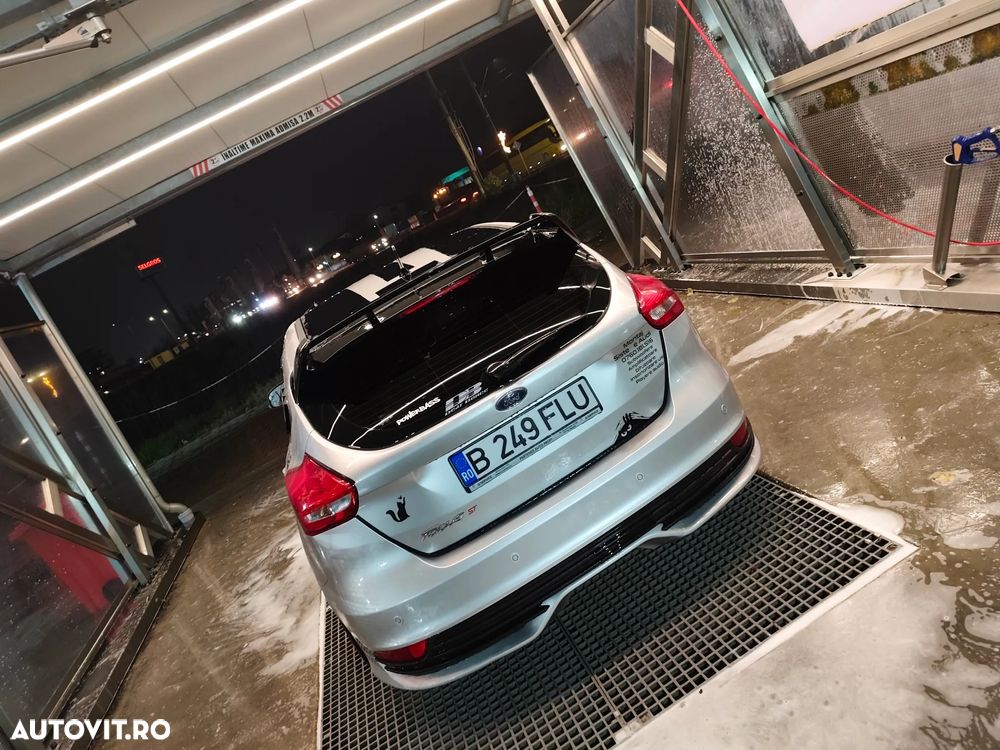 Ford Focus 1.5 TDCi ST-Line - 2