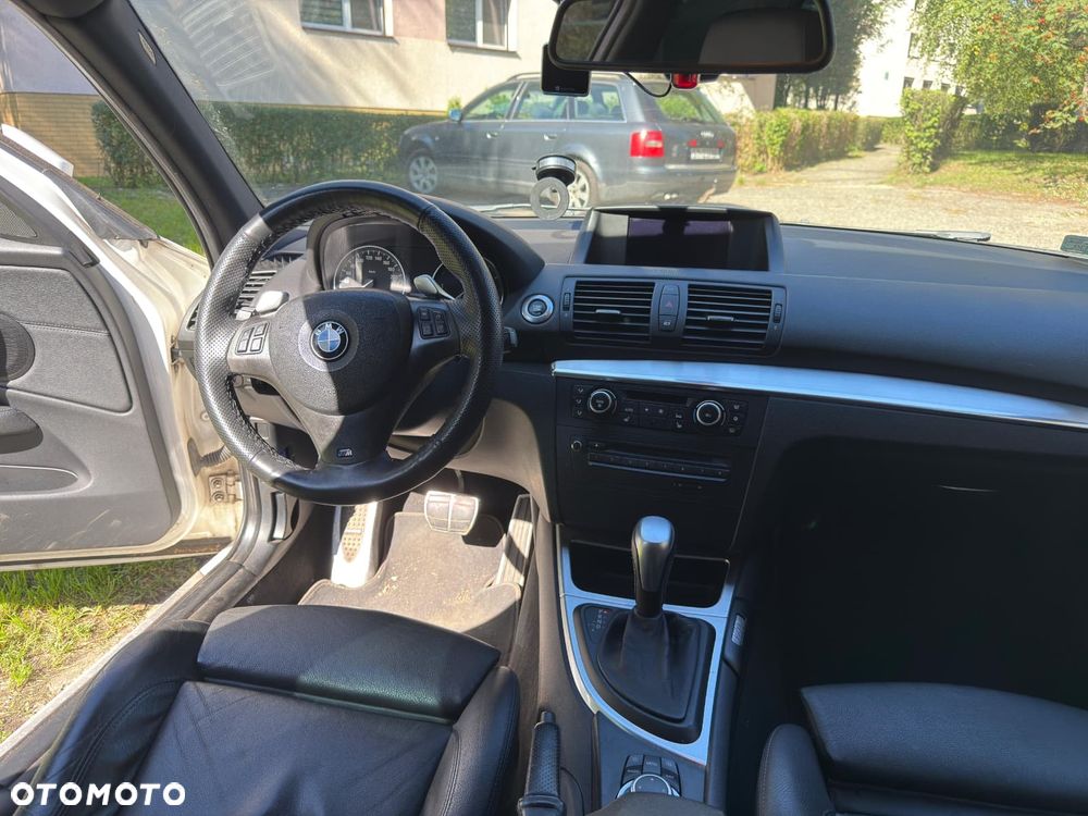 BMW Seria 1 2009 photo 3
