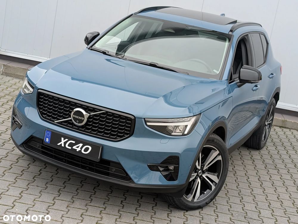 Volvo XC 40 B4 AWD Ultimate Dark - 9