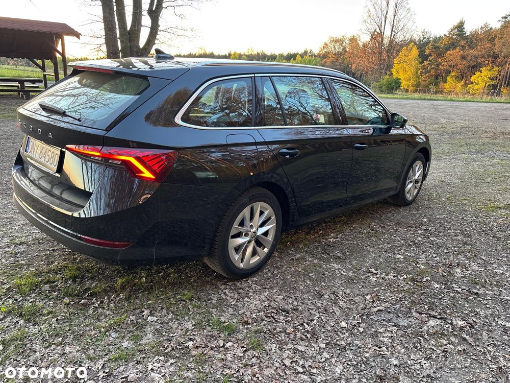 Skoda Octavia 2.0 TDI DSG Sportline - 5