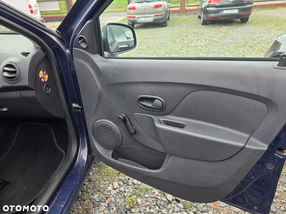 Dacia Logan 1.2 16V 75 Laureate - 28
