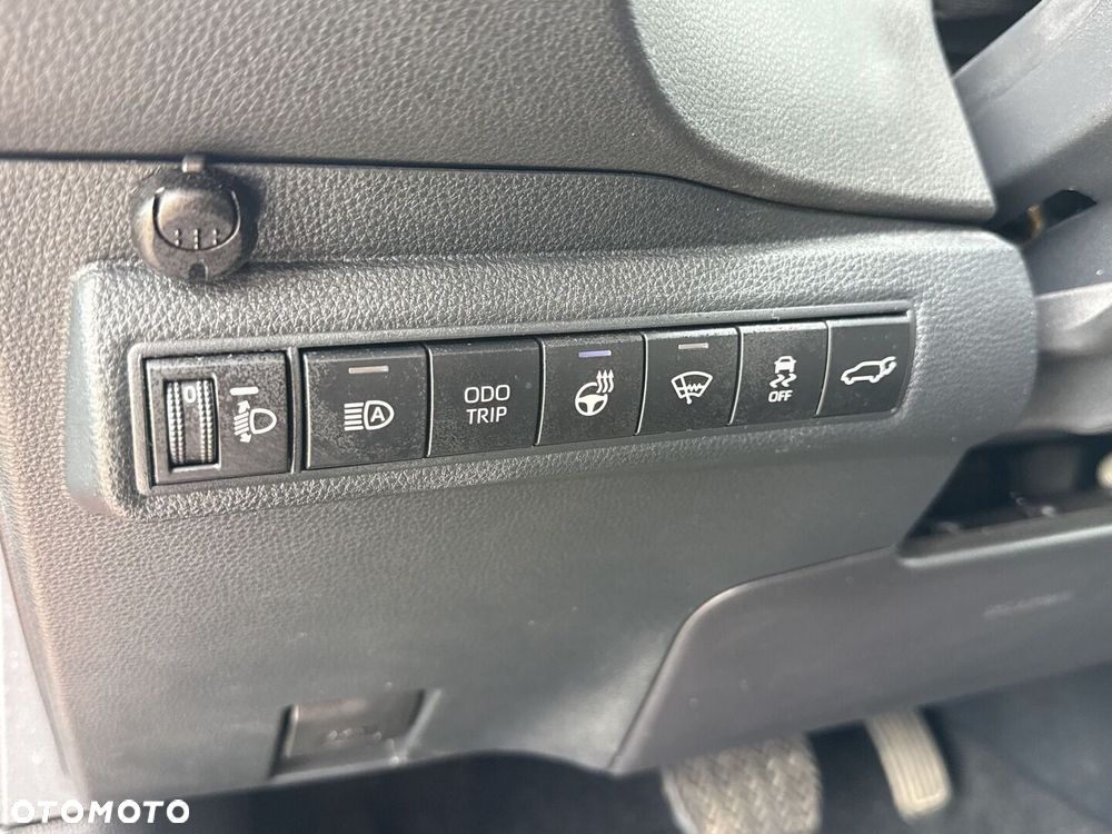 Toyota Corolla - 13