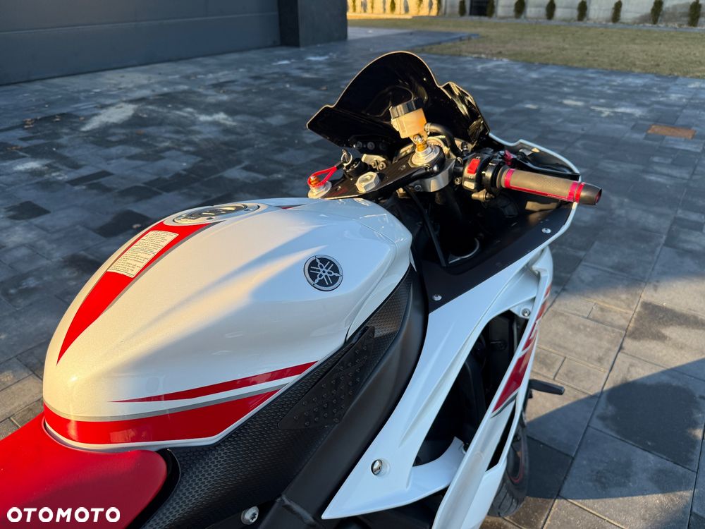Yamaha R6 - 7