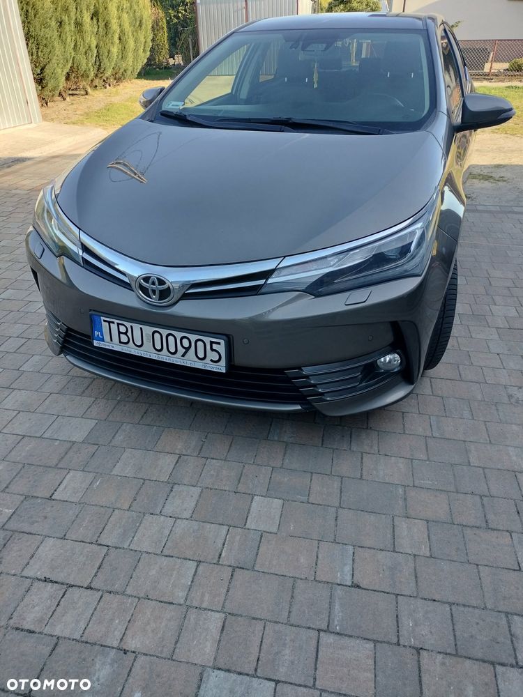 Toyota Corolla 1.6 Classic Plus - 10