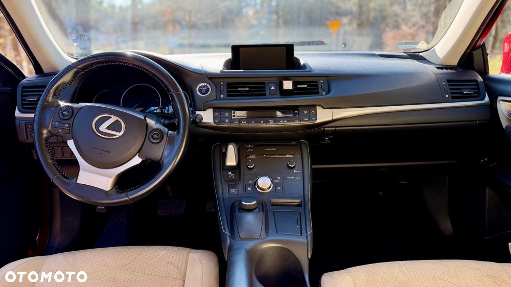 Lexus CT 200h Black - 6