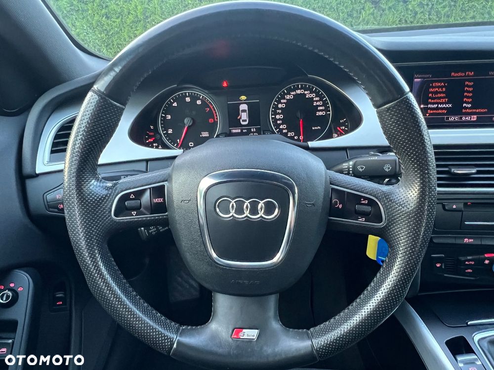 Audi A4 Limousine - 13