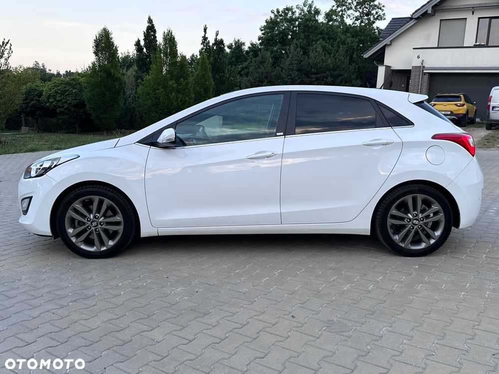 Hyundai i30 blue 1.6 GDI Passion - 2