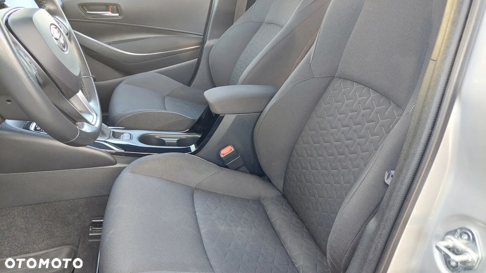 Toyota Corolla 1.8 Hybrid GPF Comfort - 18