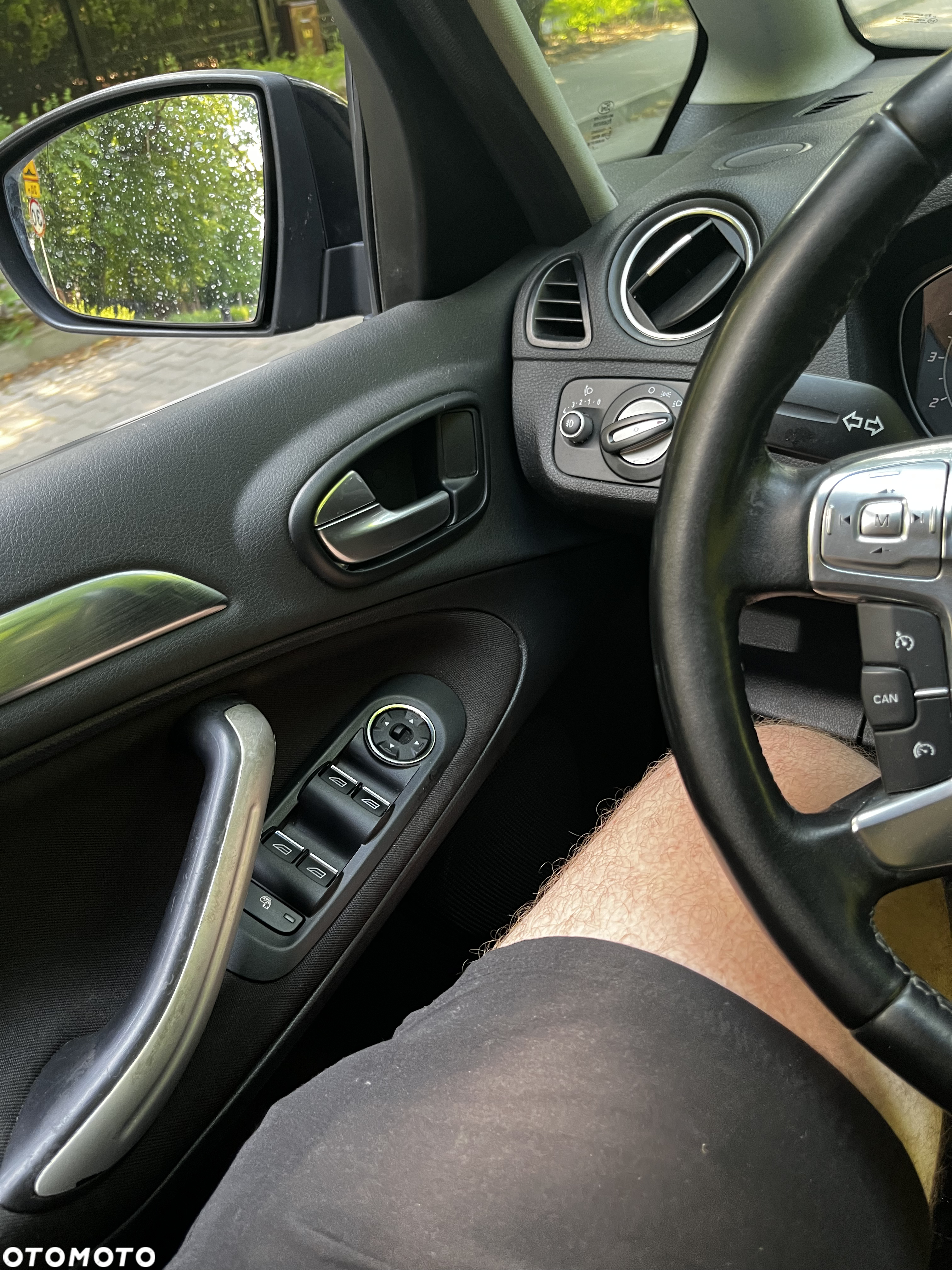 Ford S-Max - 24