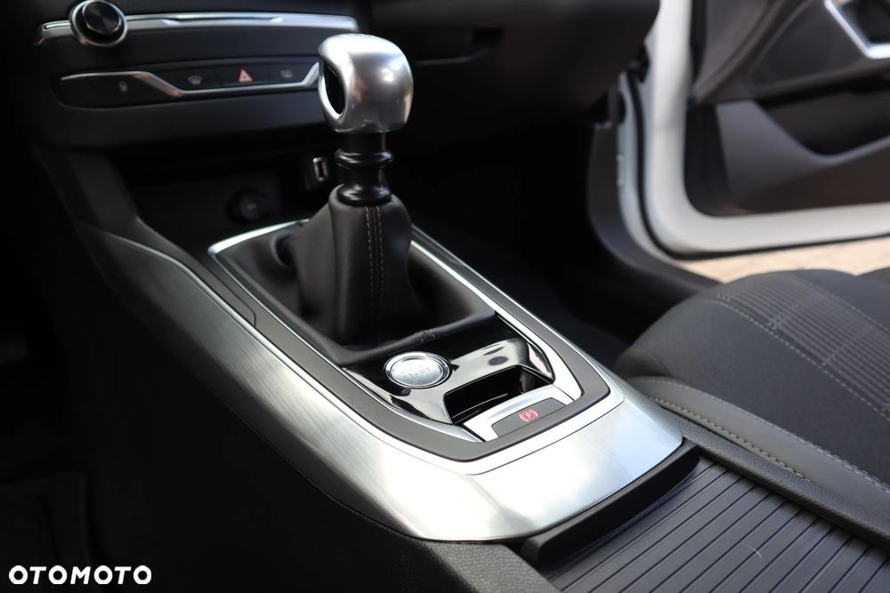 Peugeot 308 PureTech 130 Stop & Start Allure - 19