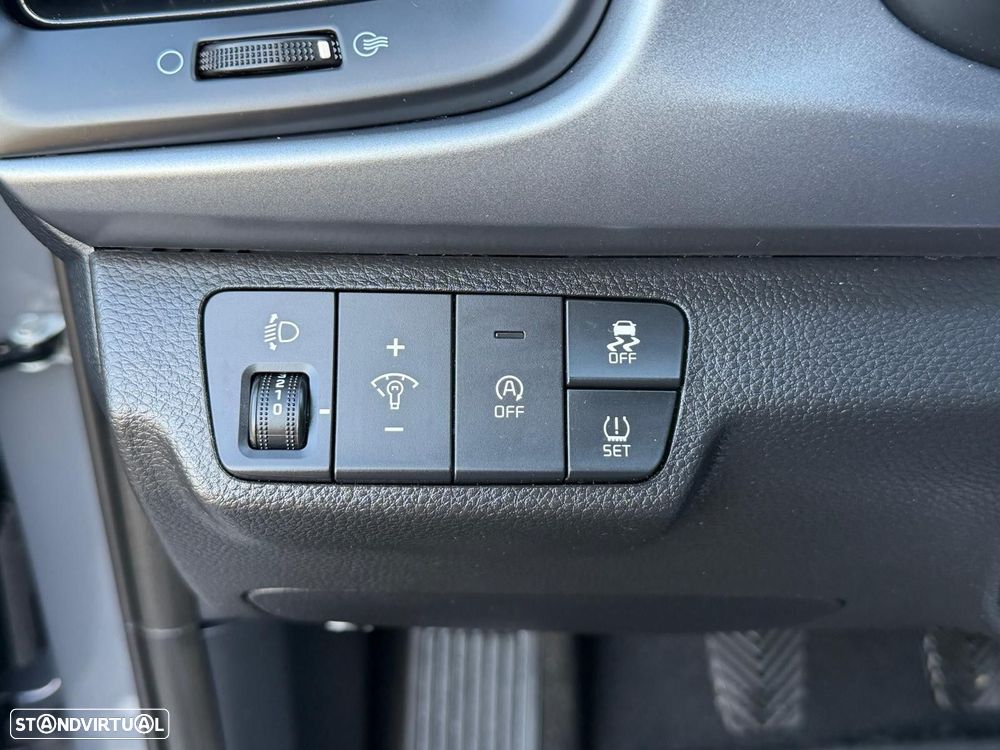 Kia Rio 1.2 CVVT Dynamic - 18