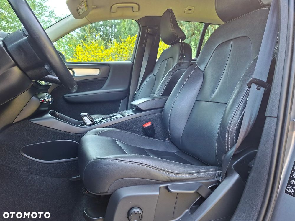 Volvo XC 40 D4 AWD Geartronic Momentum - 15