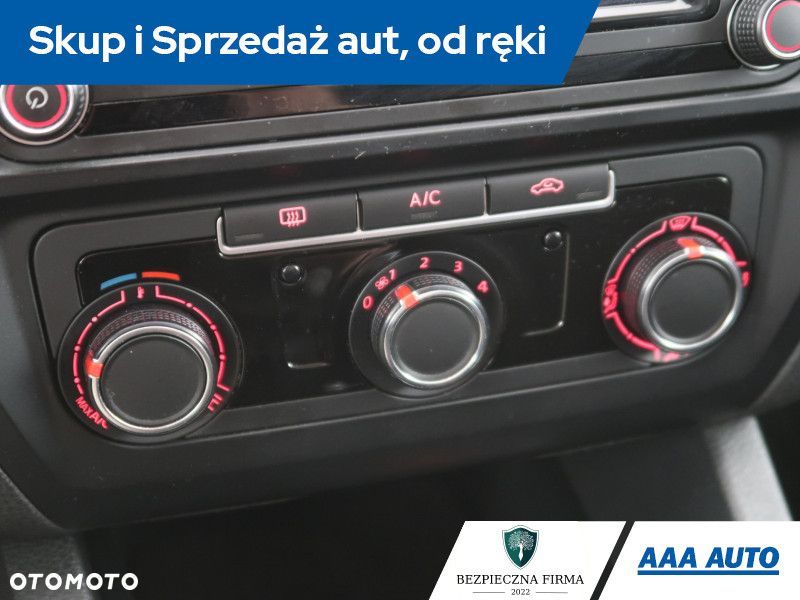 Volkswagen Jetta - 15