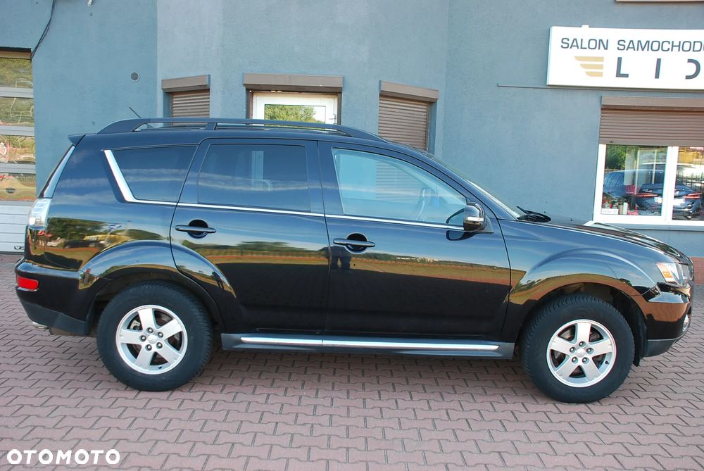 Mitsubishi Outlander 2.0 Intense NAVI 2WD EU5 CVT - 9