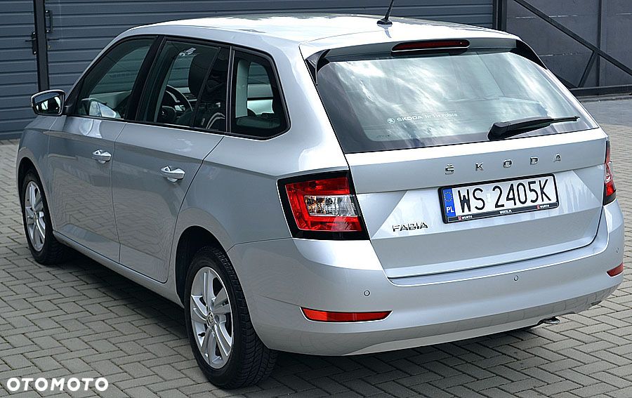 Skoda Fabia 1.0 TSI Style Color - 7