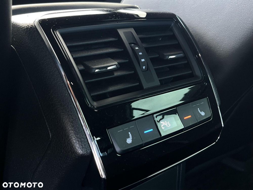 Skoda Superb 2.0 TDI SCR 4x4 Sportline DSG - 16