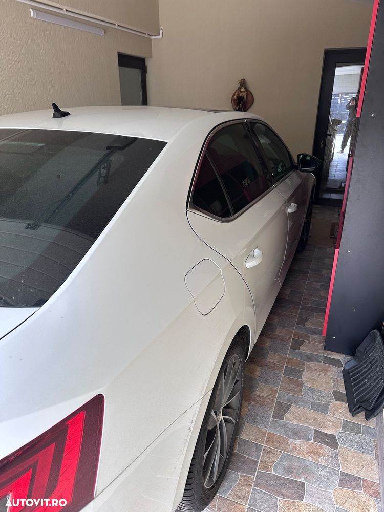 Skoda Superb 2.0 TDI DSG L&K - 2