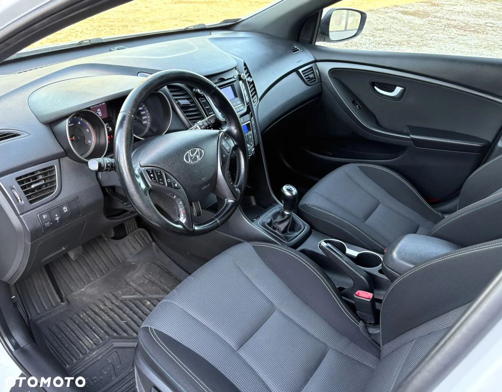 Hyundai i30 1.6 CRDi Comfort - 9