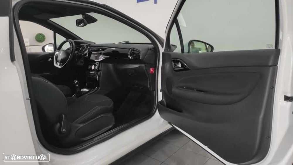 Citroën DS3 1.6 HDi Airdream So Chic - 20