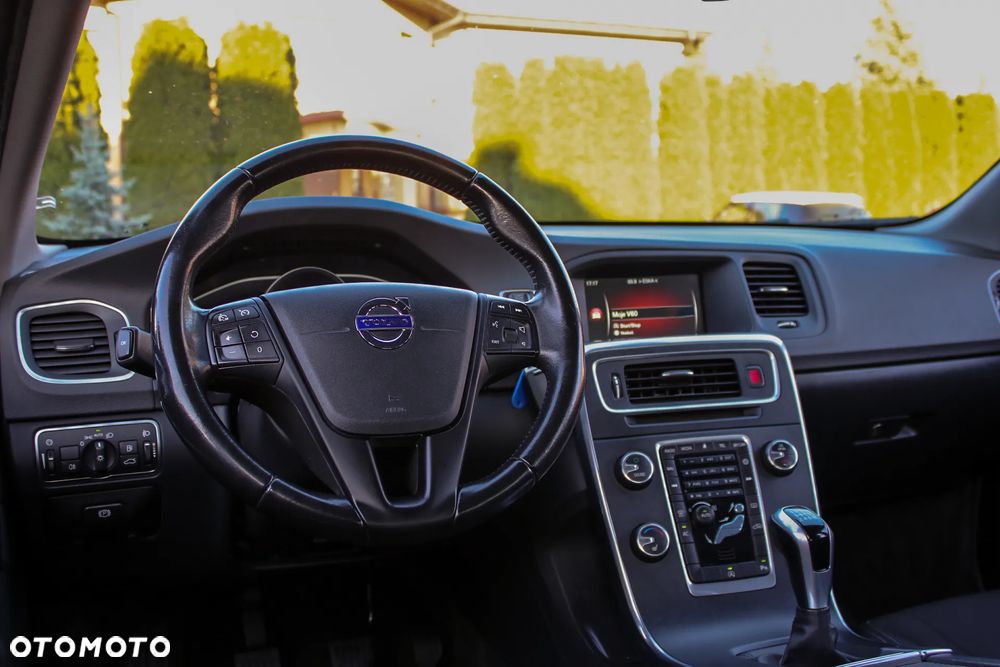 Volvo V60 D3 Summum - 26
