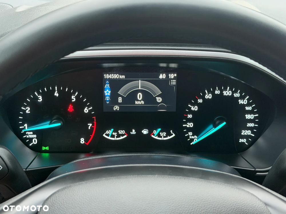 Ford Focus 1.0 EcoBoost Hybrid COOL&CONNECT DESIGN - 15