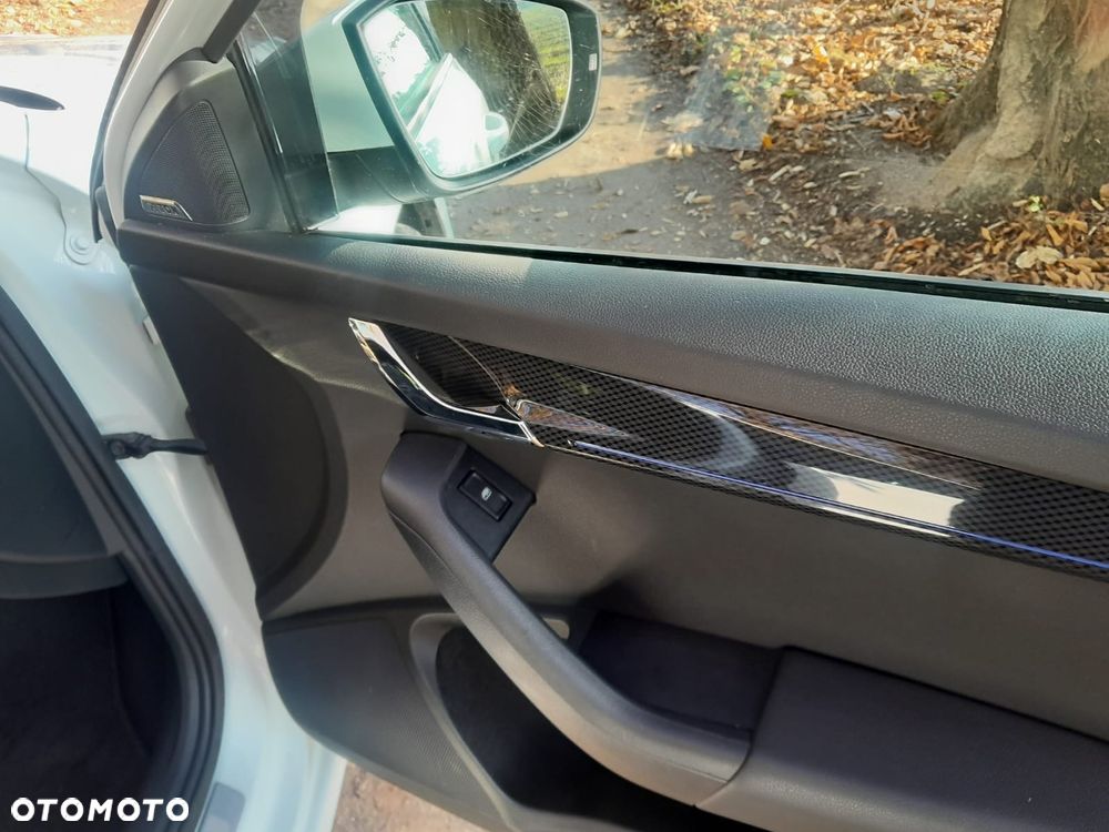 Skoda Octavia 2.0 TDI 4x4 RS DSG - 9