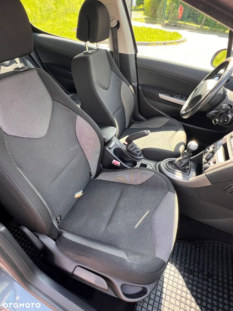 Peugeot 308 1.6 HDi Presence - 15
