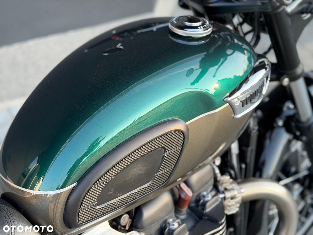 Triumph Bonneville - 7