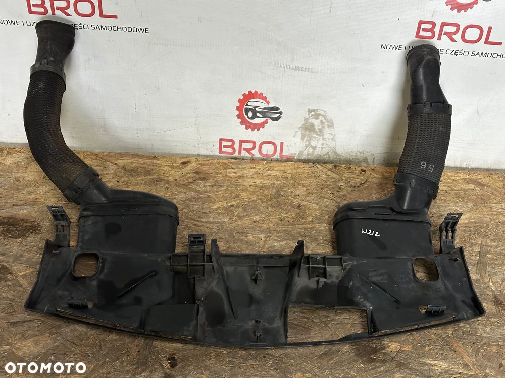 OSŁONA NAKŁADKA PASA PRZEDNIEGO MERCEDES E-KLASA W212 A2125000155 - 2