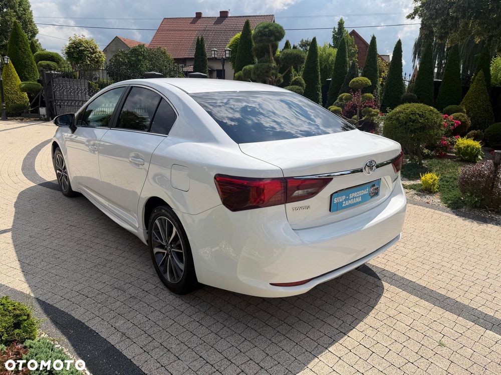Toyota Avensis 2.0 D-4D Active Business - 19