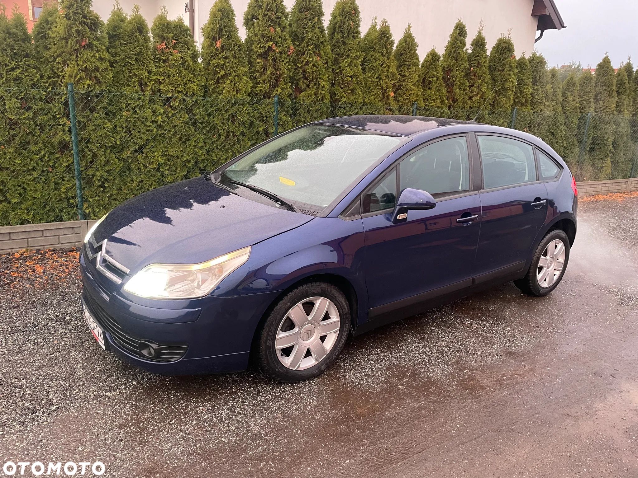 Citroën C4 1.6 16V Magic - 1