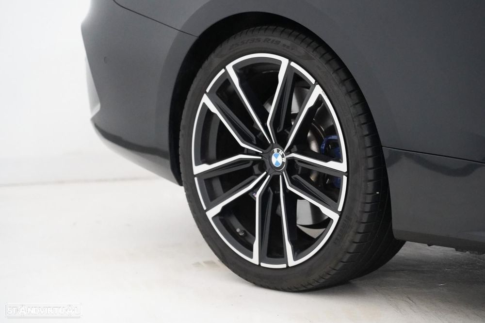 BMW 420 Gran Coupé i Pack Desportivo M Auto — fotografia 19