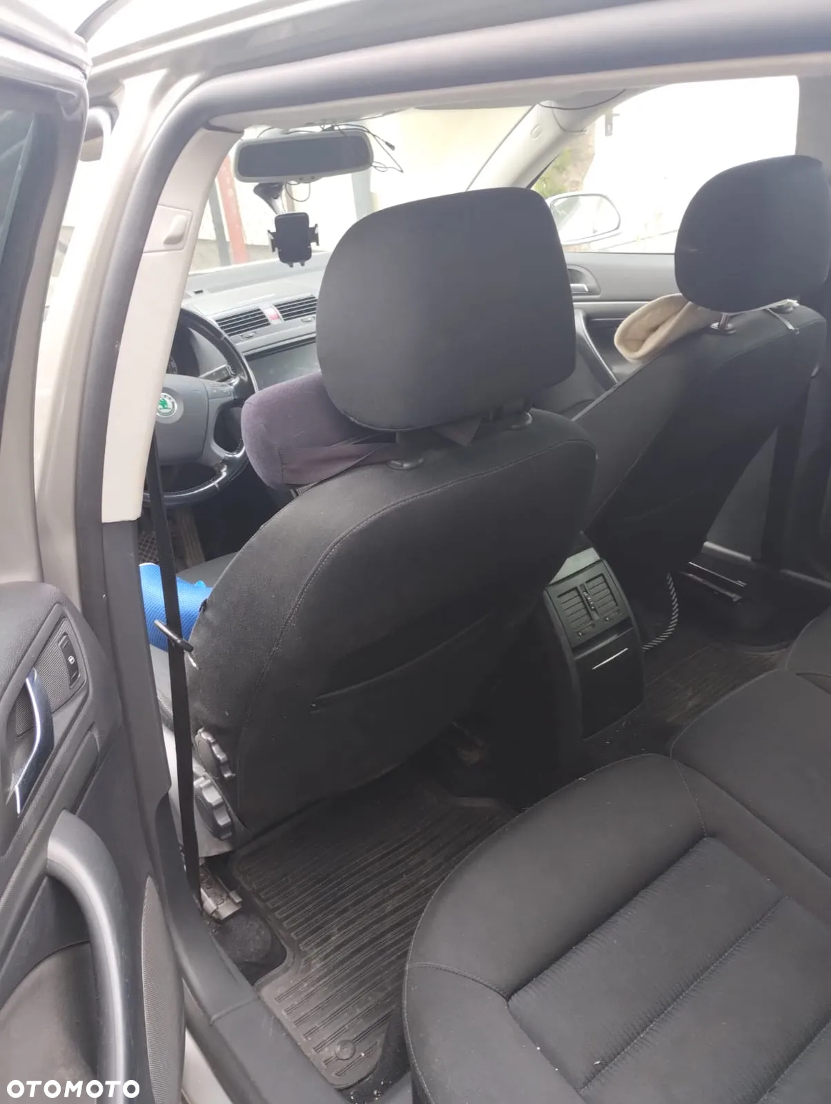 Skoda Octavia 2.0 TDI DSG Laurin & Klement - 9