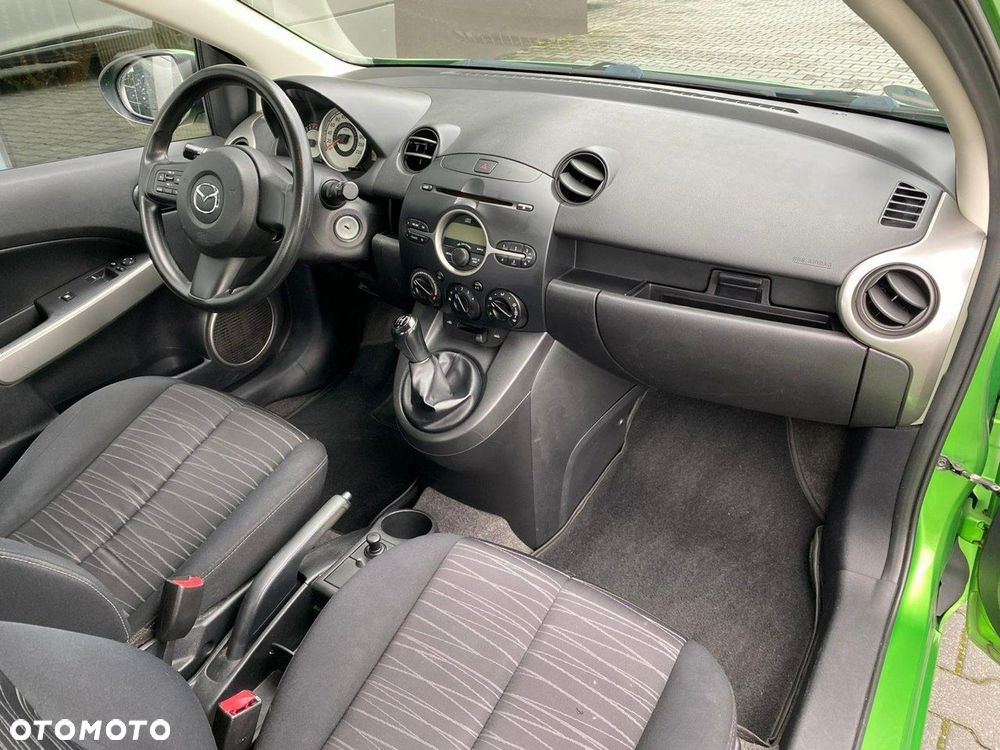 Mazda 2 - 12
