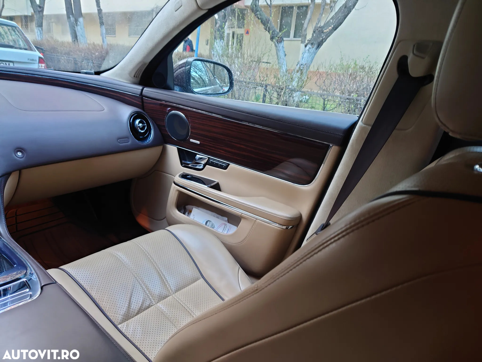 Jaguar XJ 30d Premium Luxury - 20