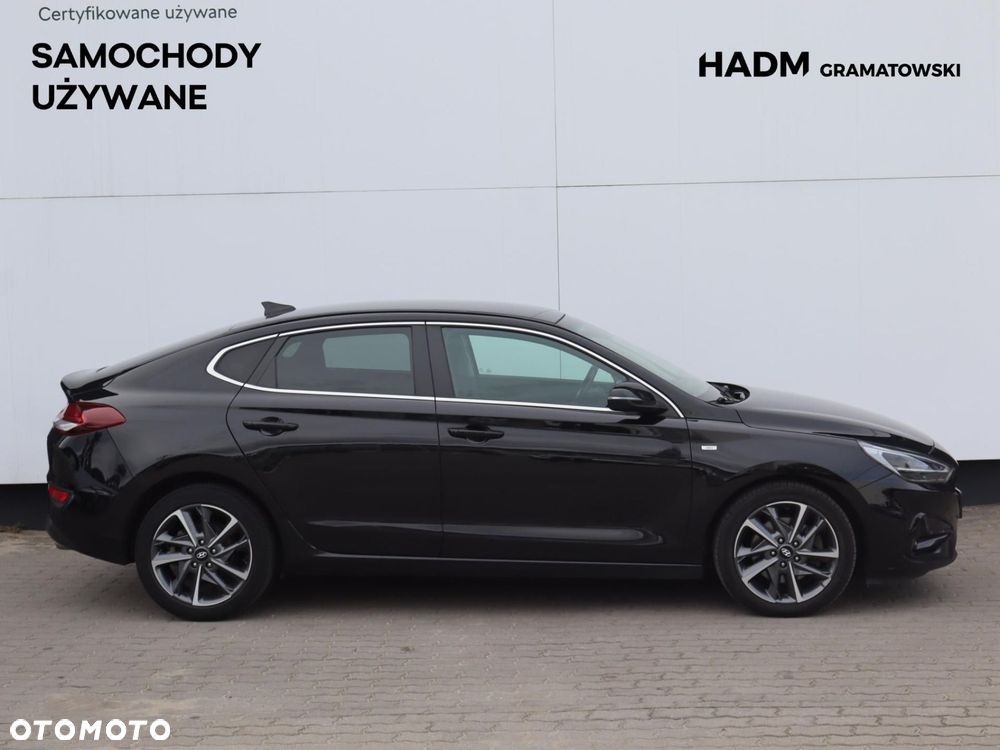 Hyundai i30 1.5 T-GDI 48V Comfort DCT - 4