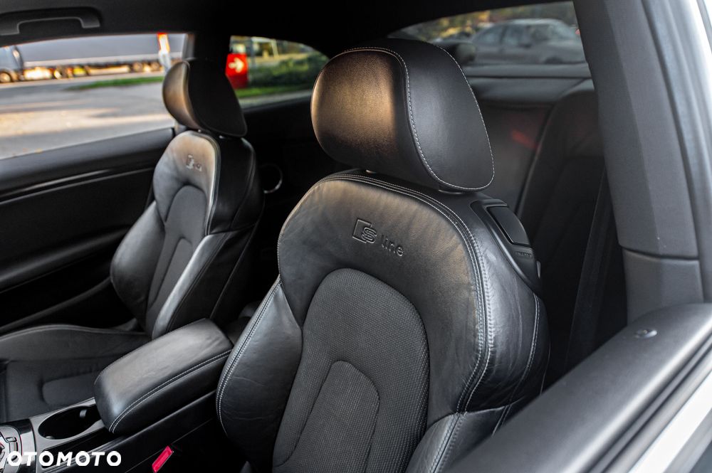 Audi A5 Coupé 3.2 FSI quattro - 33