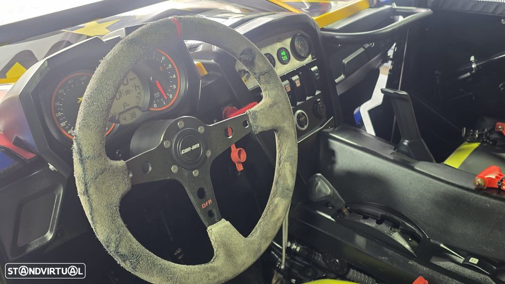 Can-Am Maverick R Maverick Turbo - 10