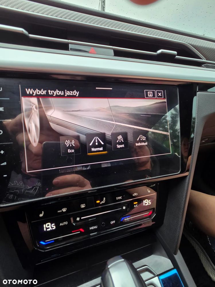 Volkswagen Arteon 2.0 TSI R-Line DSG - 23