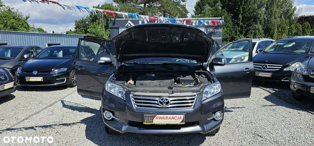Toyota RAV4 - 24