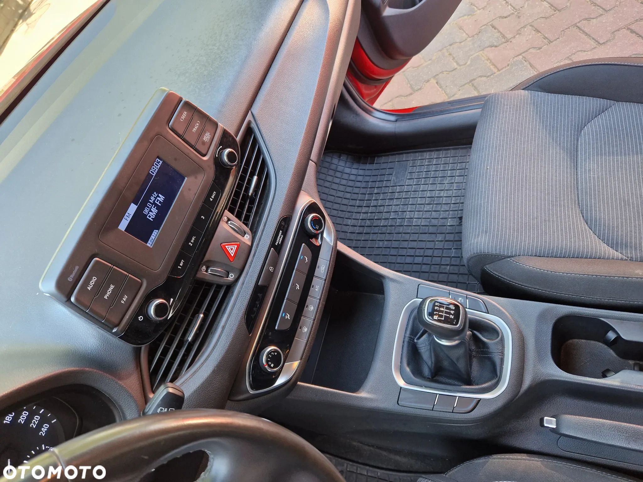 Hyundai i30 1.5 DPI Classic + - 20
