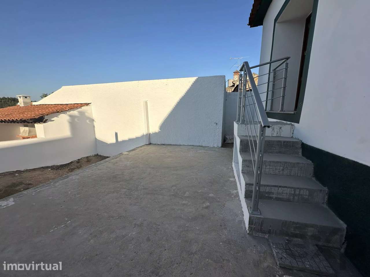 Encantador refúgio rural de 2 quartos com vistas para o rio - Grande imagem: 3/50