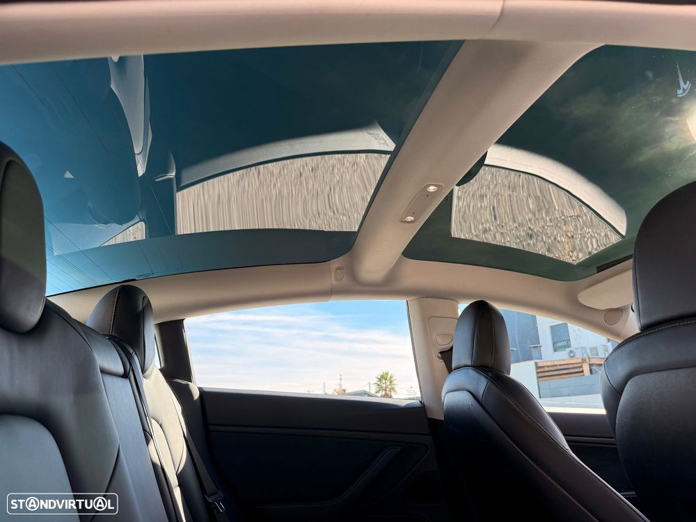 Tesla Model 3 Performance Dual Motor AWD - 18