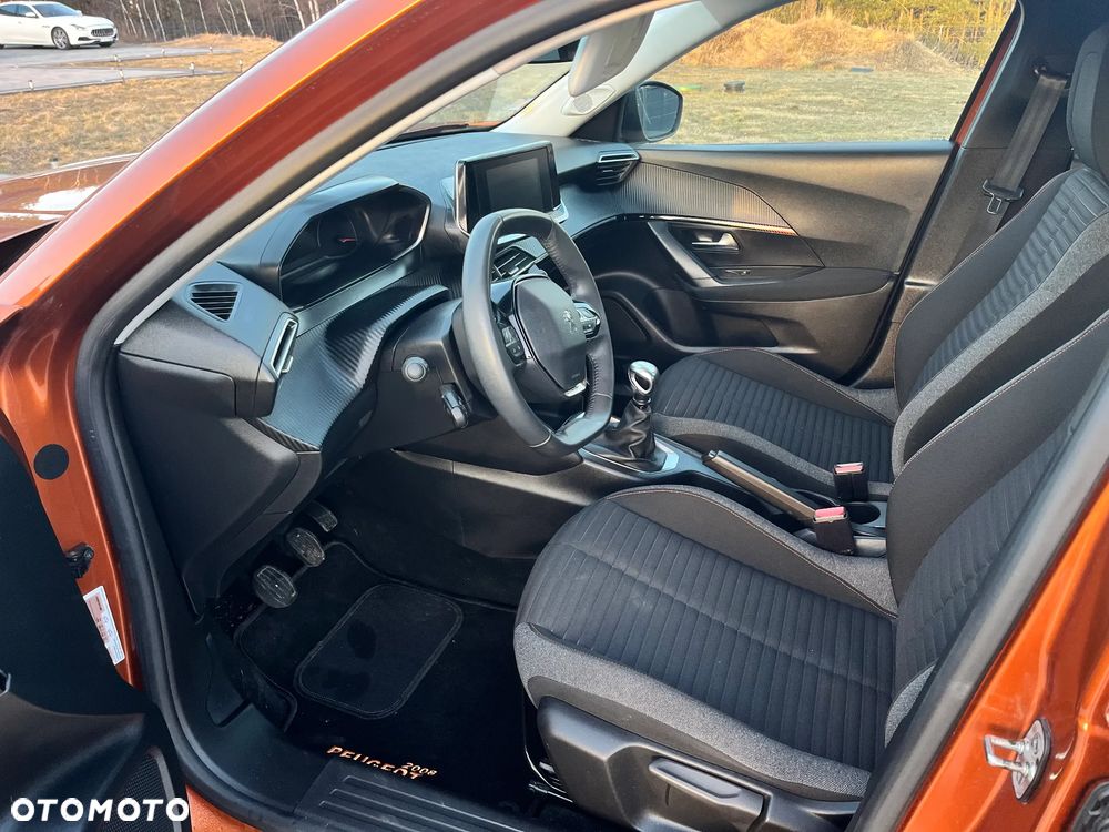 Peugeot 2008 - 9