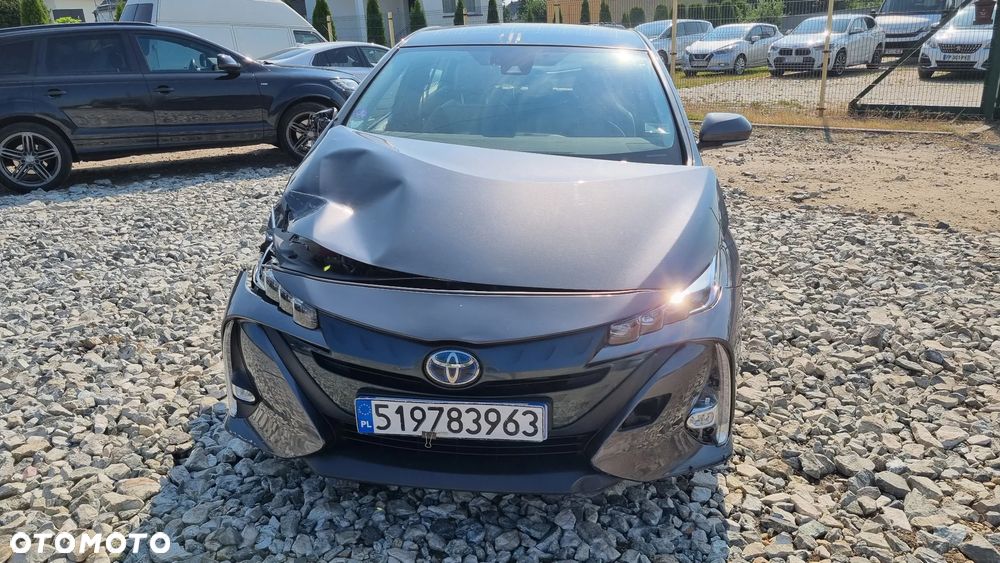 Toyota Prius Hybrid Executive - 16