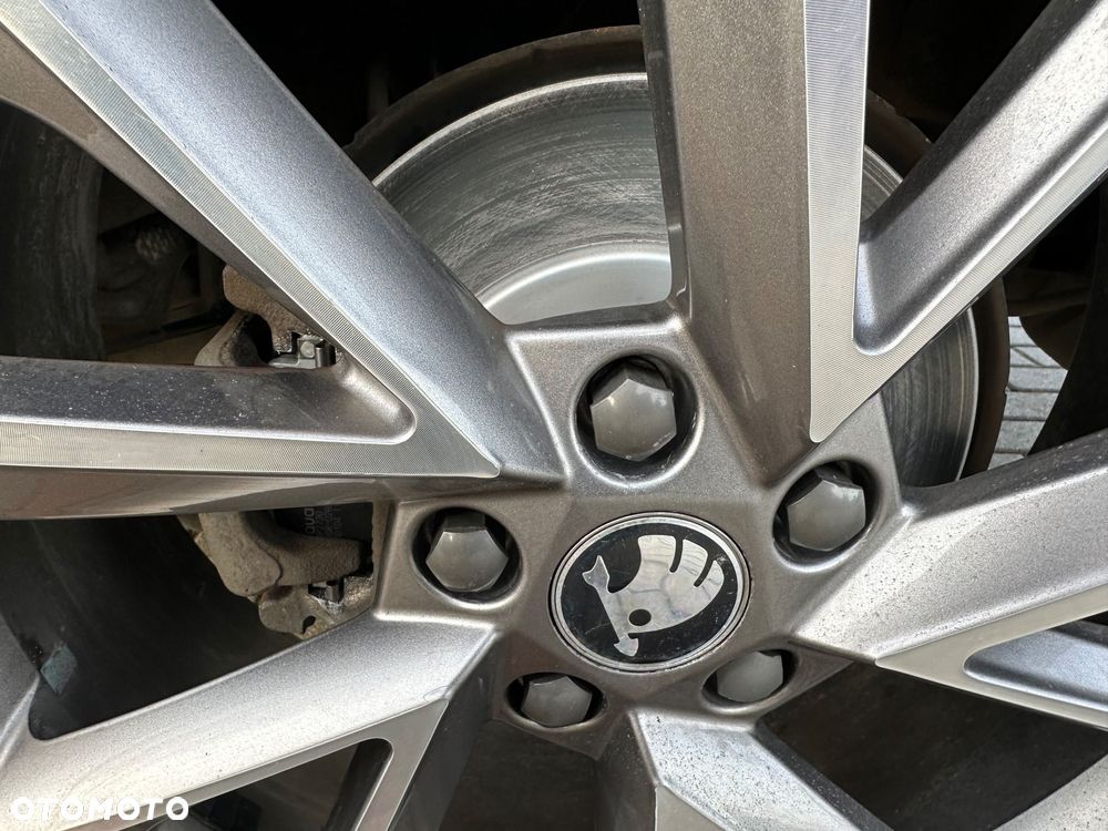 Skoda Octavia 2.0 TSI DSG Style - 23