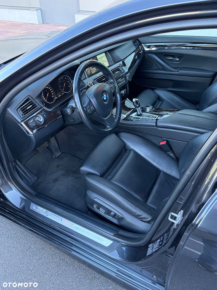 BMW Seria 5 520d xDrive Luxury Line - 12