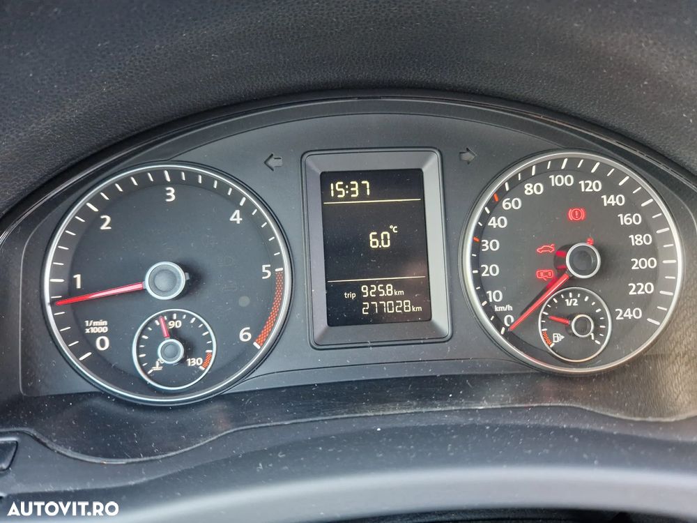 Volkswagen Golf Plus 2.0 TDI Comfortline DPF - 8