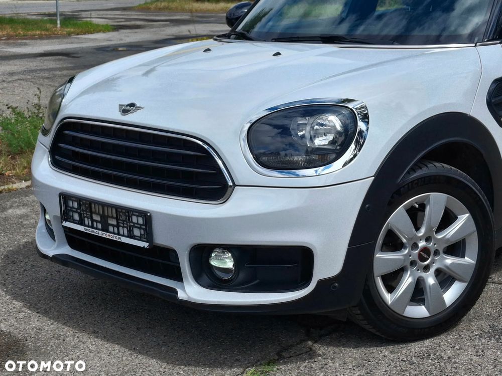 MINI Countryman Cooper ALL4 Classic Trim - 3
